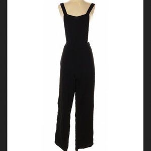Chic black overalls - super flattering!